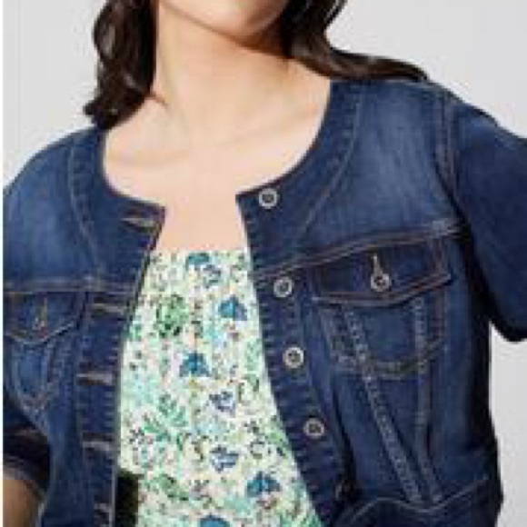 torrid Jackets & Blazers - Torrid Women’s distressed collarless denim cropped jacket